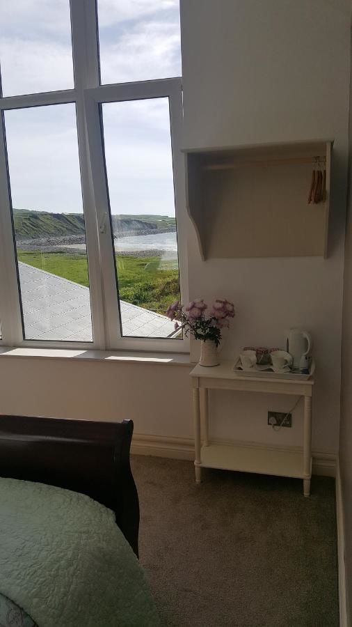 Отели типа «постель и завтрак» Wild Atlantic Lodge Rooms Лехинч-19